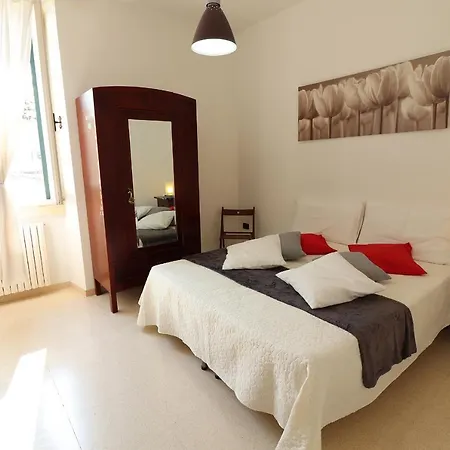 Vakantiehuis Dimora Storica Idrusa Centro Storico
