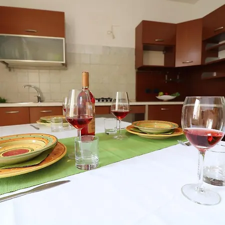 Vakantiehuis Dimora Storica Idrusa Centro Storico
